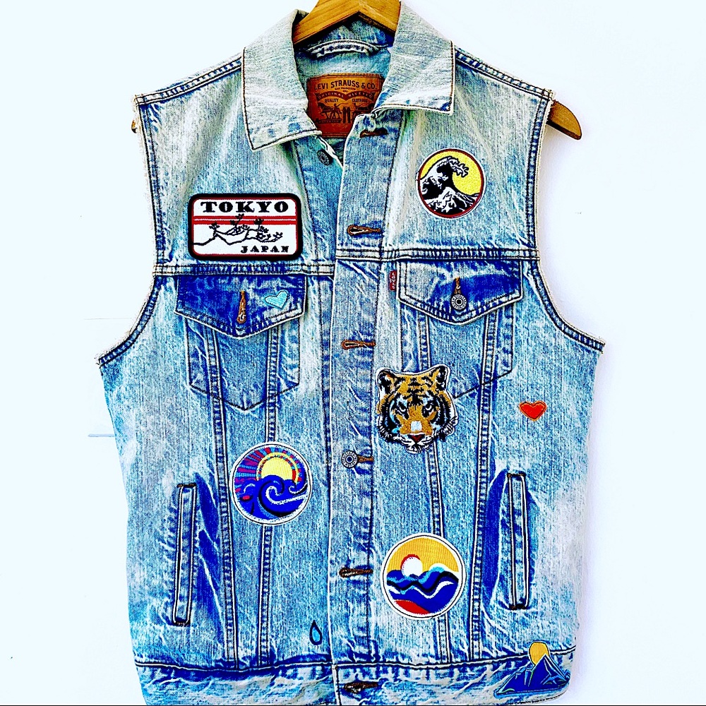 Vintage Levi’s size medium vest, Japan theme custom patches